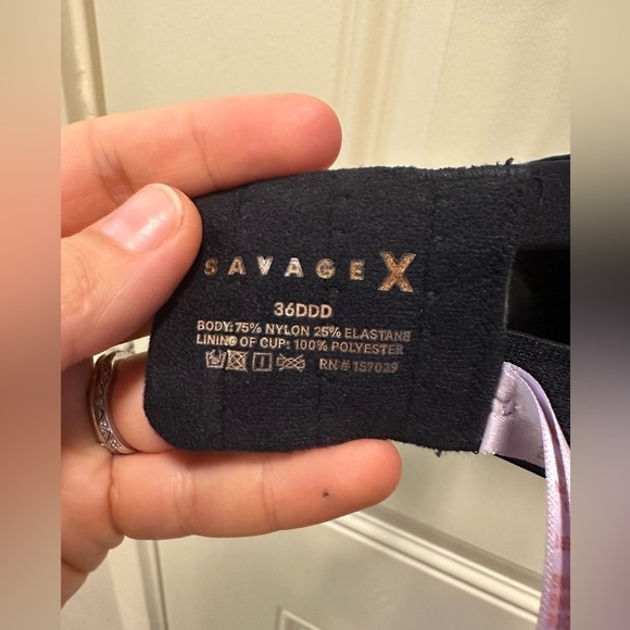 Savage X Fenty Core Mocrofiber T-shirt Bra 36 DDD in black caviar - Picture 8 of 11